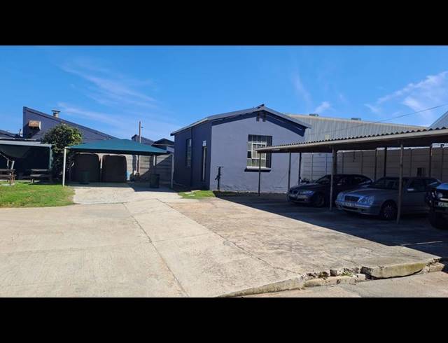 INDUSTRIAL PROPERTY TO RENT IN NORTH END